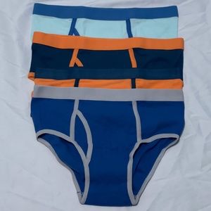 8 Boys Cat & Jack Briefs - Size XL (16)